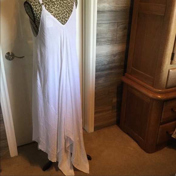 White Goddess Dress worn once. Perfect condition. - Picture 5 of 5